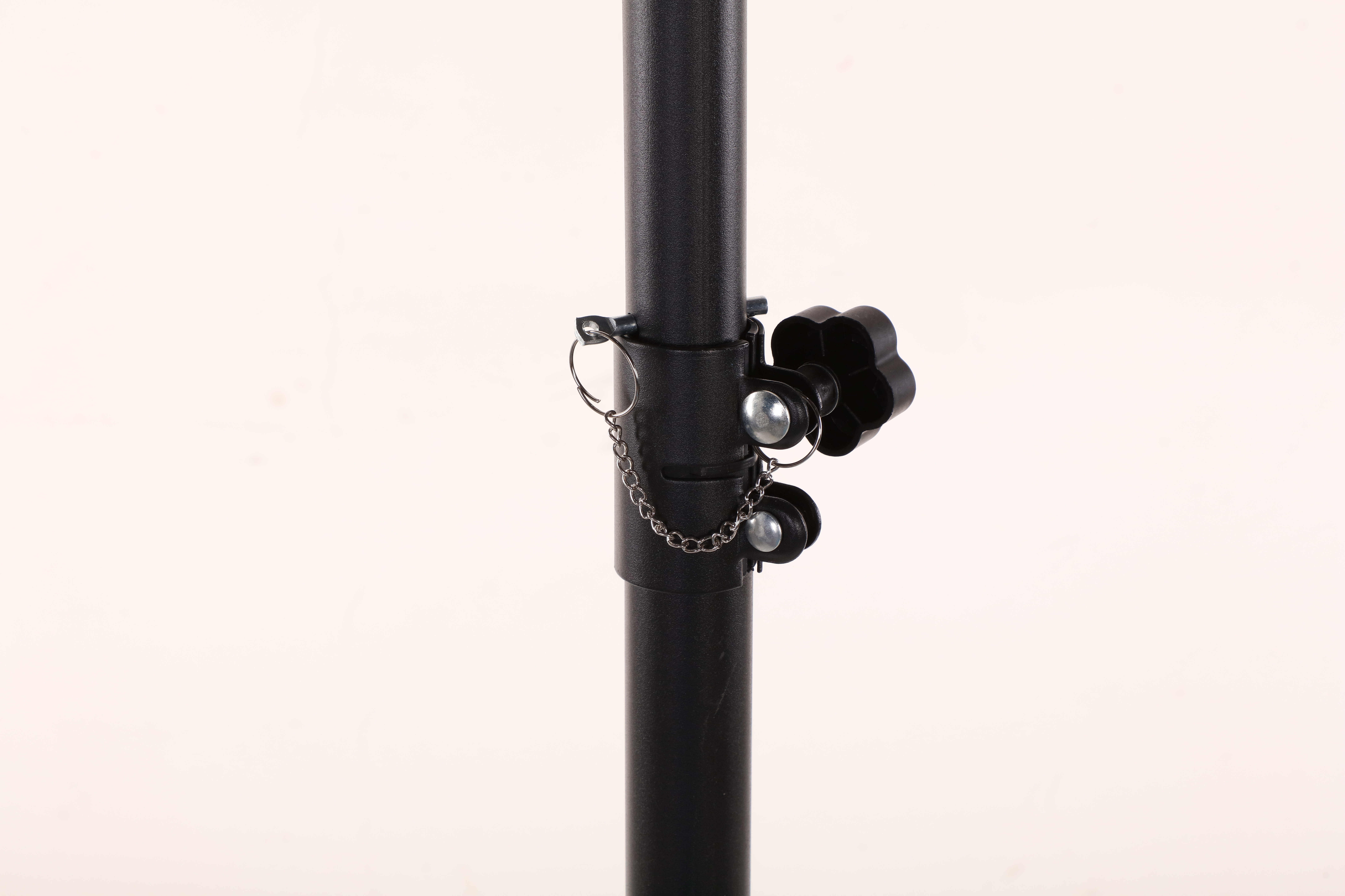 All Iron Retractable Speaker Stand 1300-2100mm Height Adjustable 80kg Load Black Surround Speaker Projector Bracket 502-4