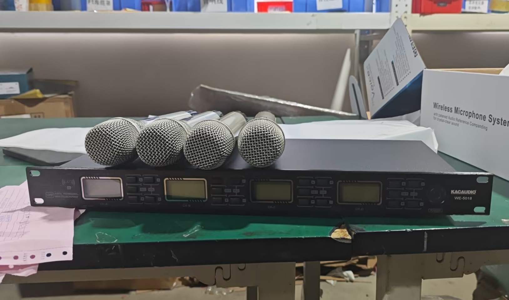 Hot Sale WE-5018 80M Long Range Dual Channel Wireless Handheld Microphone for Karaoke Performance
